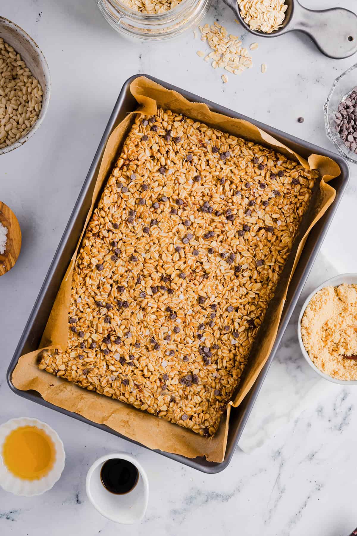 These No Bake Almond Butter Granola Bars are a wholesome, delicious snack that easily comes together in just 15 minutes using simple pantry ingredients! Perfect for busy mornings, a healthy snack or for your kid's lunchbox!