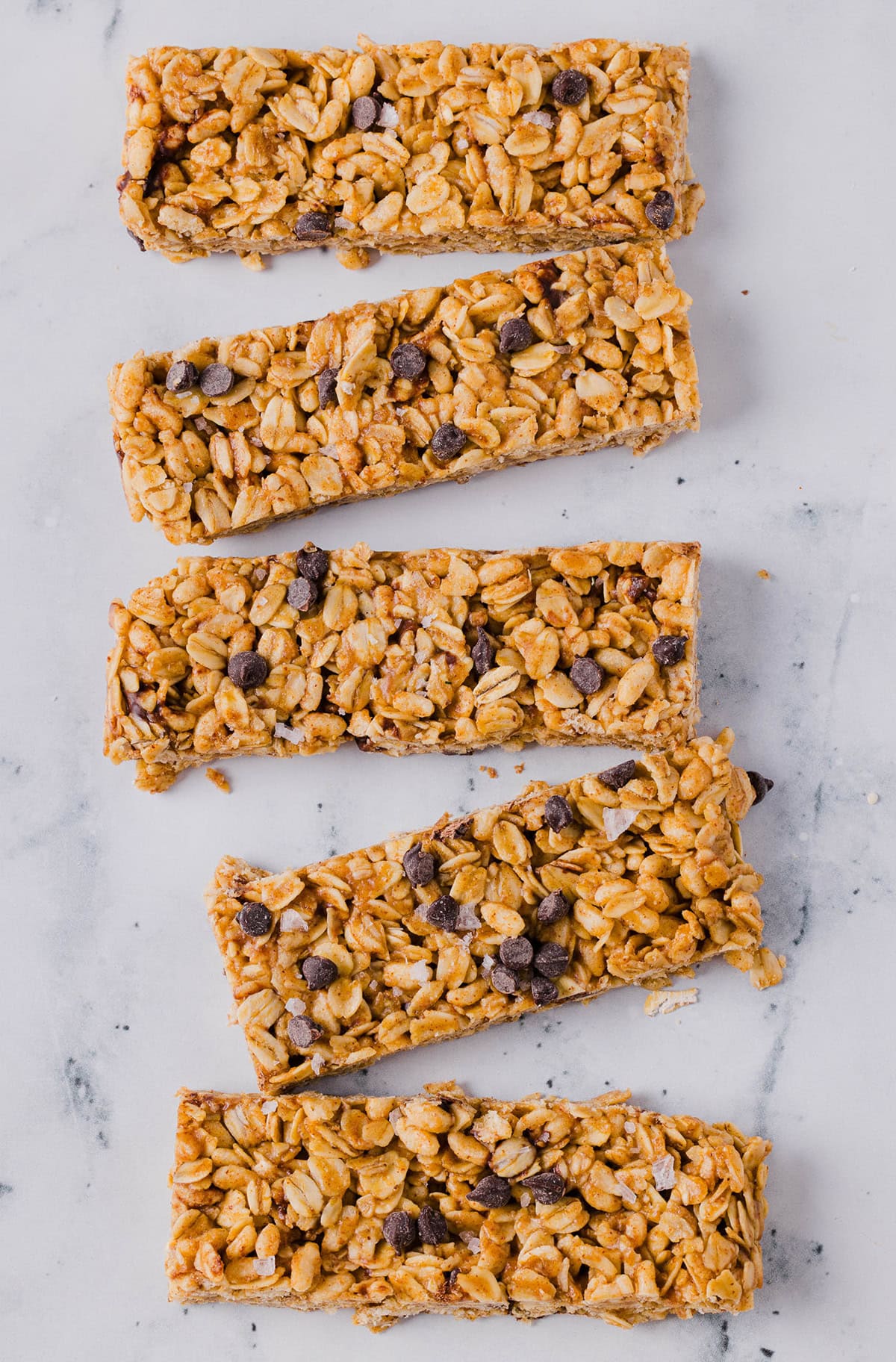 These No Bake Almond Butter Granola Bars are a wholesome, delicious snack that easily comes together in just 15 minutes using simple pantry ingredients! Perfect for busy mornings, a healthy snack or for your kid's lunchbox!